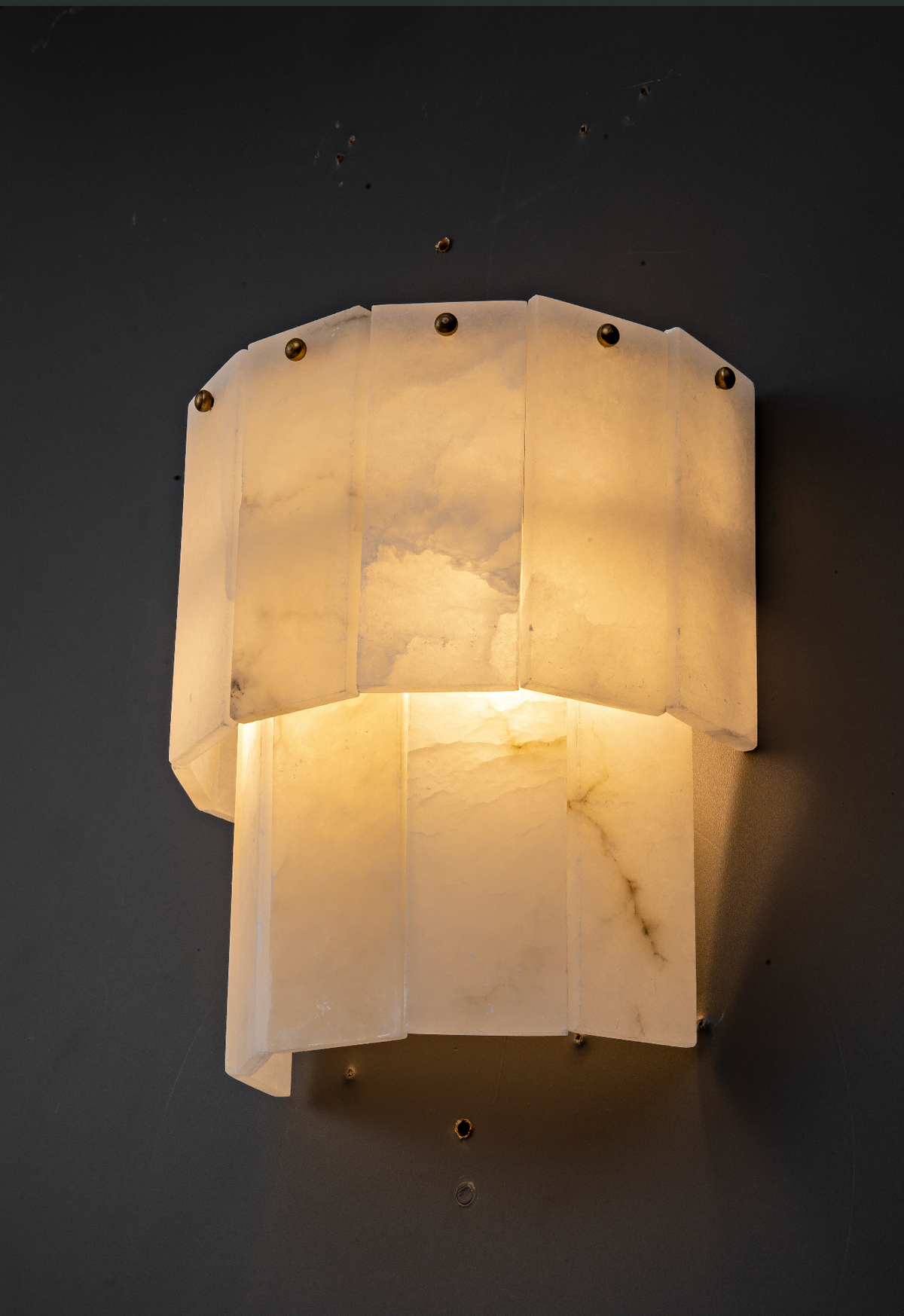 Zensori Riveted Stone Wall Lamp