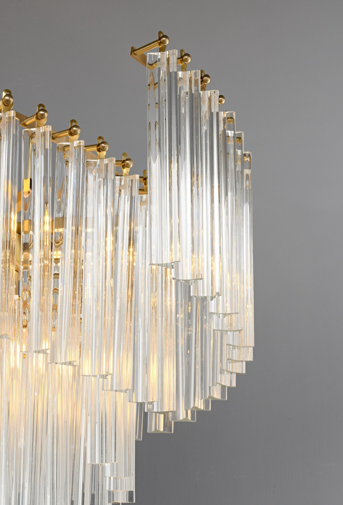 Zensori Sovereign Spiral Chandelier