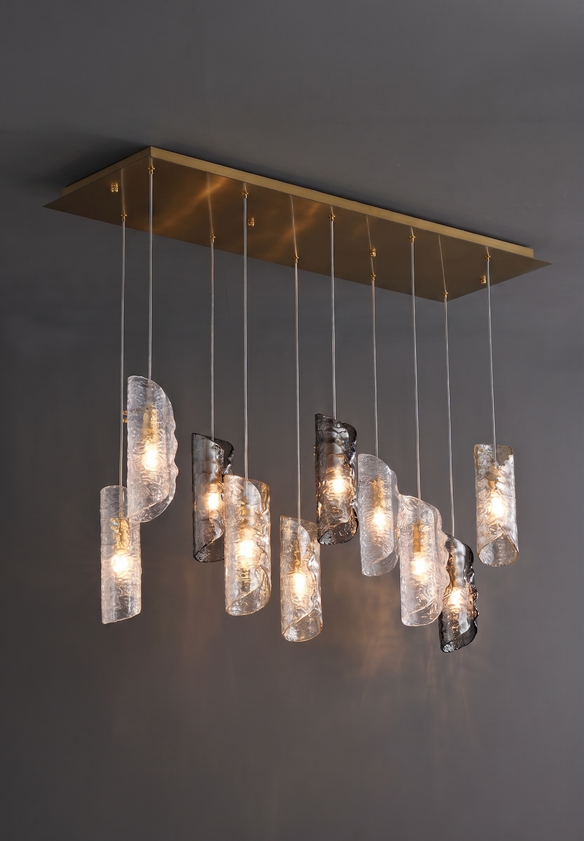 Zensori Stratum Drift Linear Chandelier
