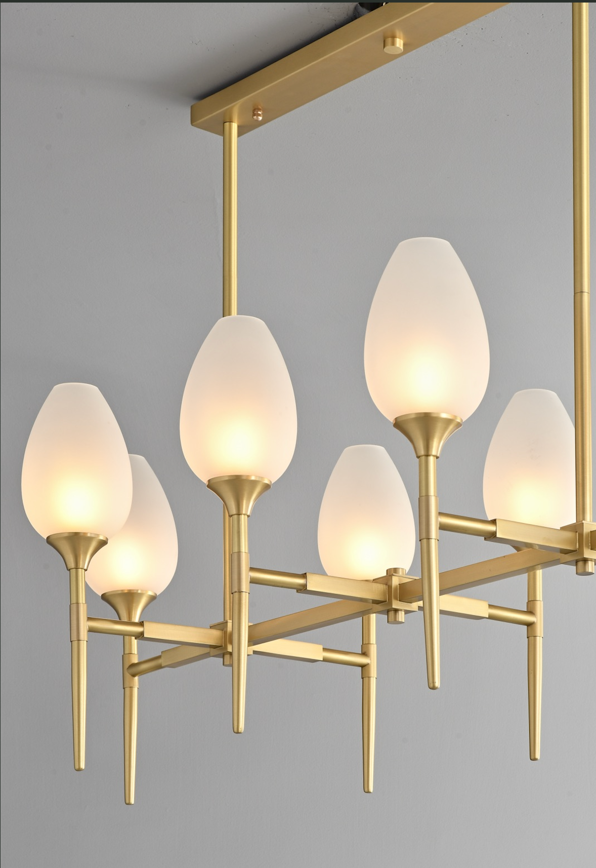 Zensori Tulip Linear Chandelier
